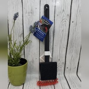 Mr. Bar-B-Q Nylon Plastic 17.913-in Grill Brush